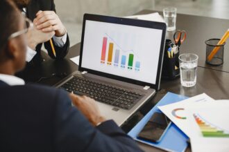 How to Make Money Online: Beginner’s Guide to Online Business